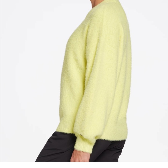 cable knit pom beanie